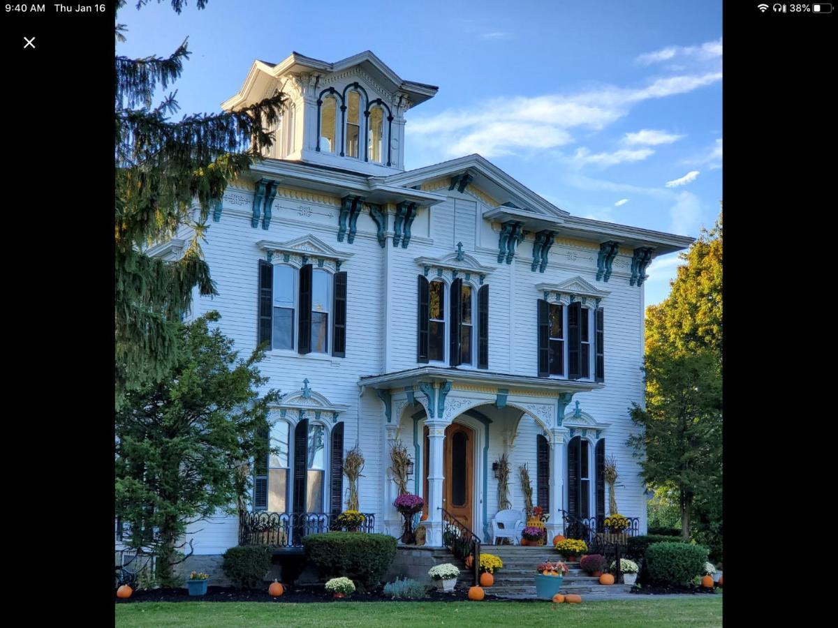 Tillinghast Manor Bed & Brunch Ovid Екстериор снимка