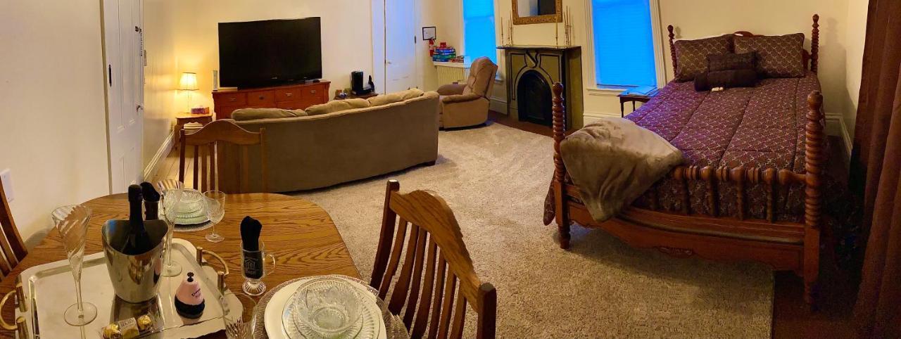 Tillinghast Manor Bed & Brunch Ovid Екстериор снимка